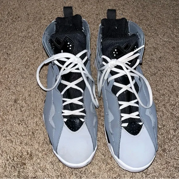 Jordan | Shoes | Jordan True Flight Cool Grey Used Mens Size  display picture 1